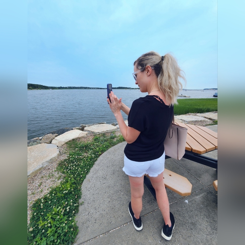 Meet your Posher, Elizabeth